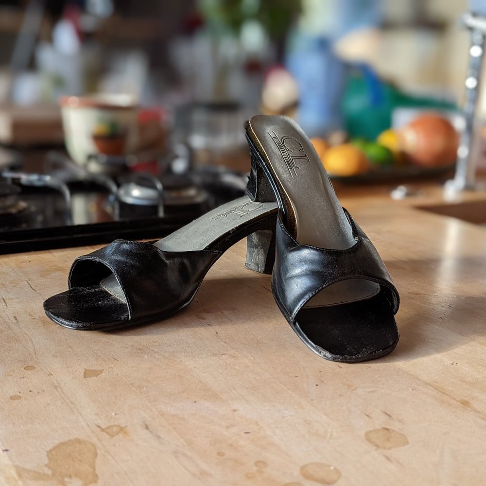 CL by Chinese Laundry Black Women's Low Heel Open Toe Sandals